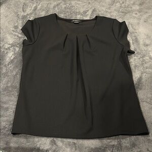 Liz Claiborne Black Pleated Cap-Sleeve Blouse